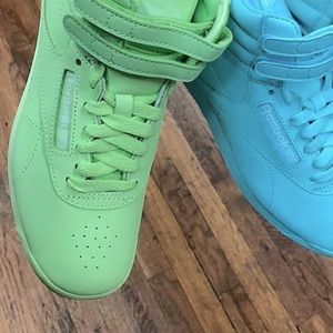 Reebok classic “princess” sneaker 8.5M